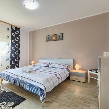 Holiday home Filipana - Rca405 By Interhome *